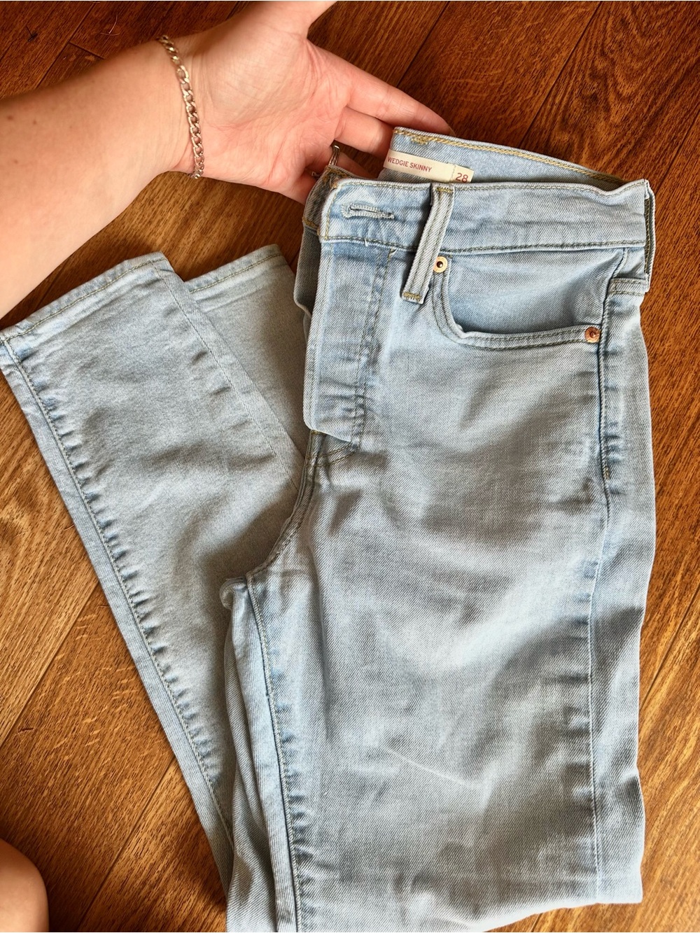 Levi's wedgie skinny Jeans - Picture 2 of 4